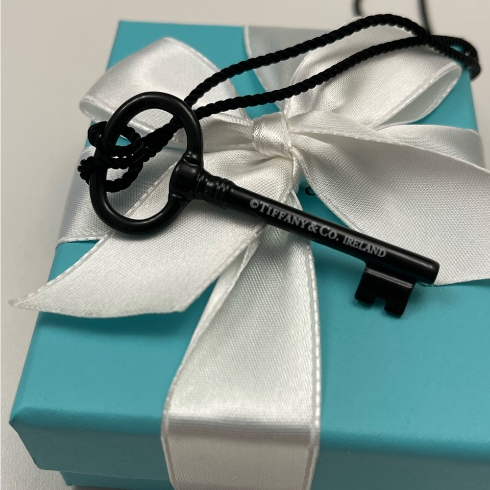 🌟6 X HP🌟Ultra Rare*Tiffany & Co. Black Bone China Key ©Tiffany&Co. IRELAND